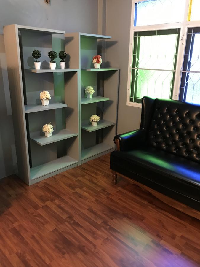 Add Home Hostel Vipavadee 42 曼谷 外观 照片