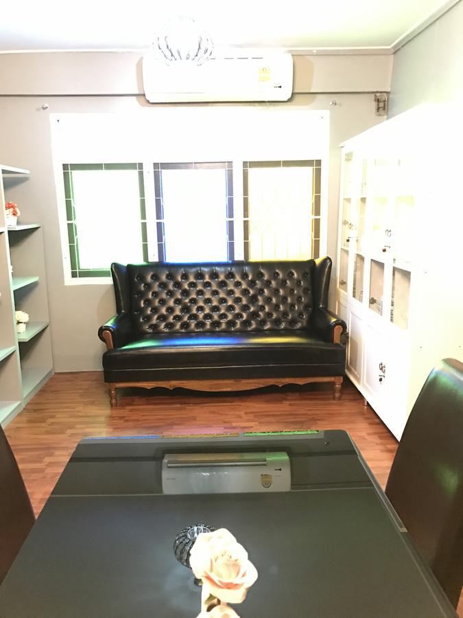 Add Home Hostel Vipavadee 42 曼谷 外观 照片